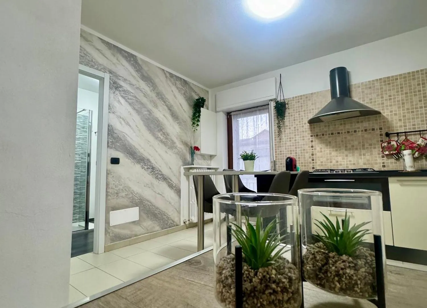 Casa Alessio - Elegante Appartamento Nel Cuore Di Cesano Maderno contacts